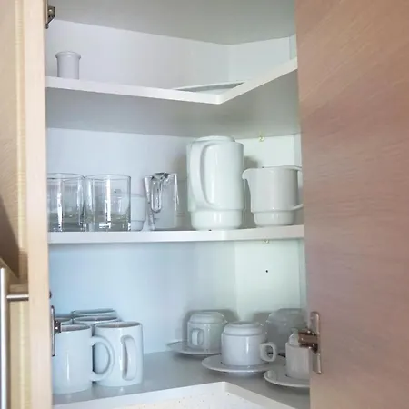 2-bedroom 4-star In Los Christianos Apartment