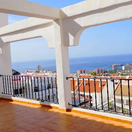 2-bedroom 4-star In Los Christianos Los Cristianos (Tenerife)