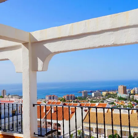 2-bedroom 4-star In Los Christianos Apartment