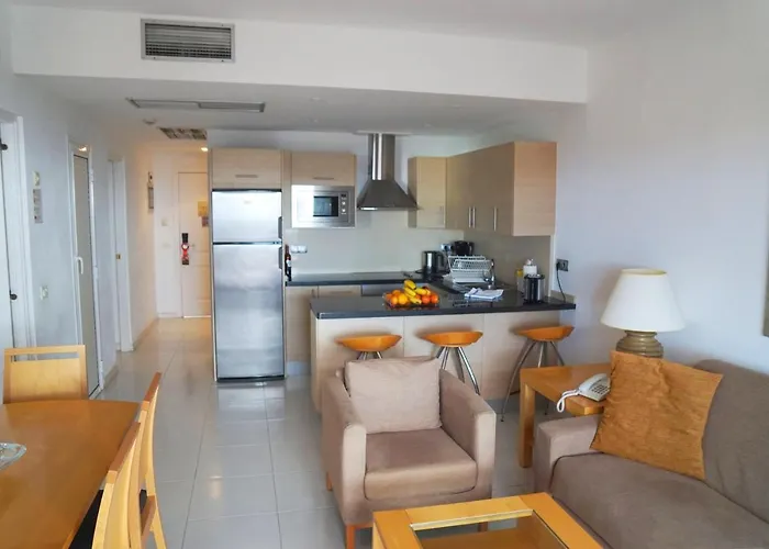 2-bedroom 4-star In Christianos Daire Los Cristianos (Tenerife)
