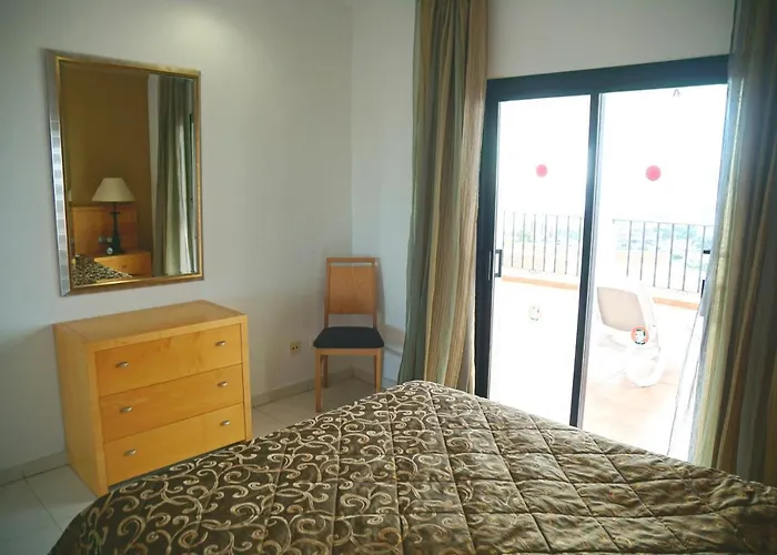2-bedroom 4-star In Christianos Apartmán *