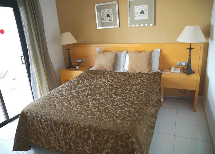 2-bedroom 4-star In Christianos 公寓